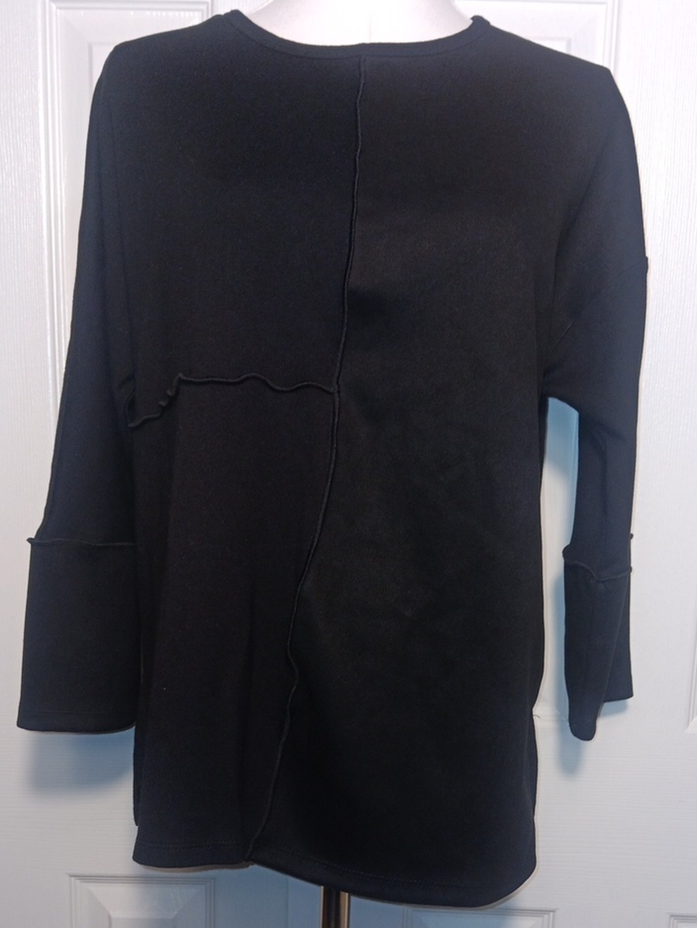 Jones New York Black Serenity Knit Seam Detail Dolman Tunic Top